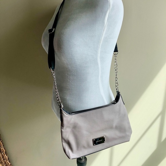 Nine West Grey and Black Chain Crossbody used once - Picture 2 of 4